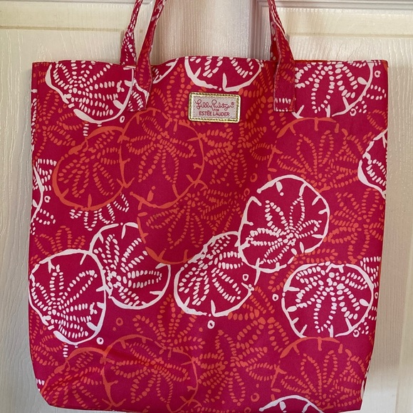 Lilly Pulitzer Handbags - Lilly Pulitzer Pink, White & Coral Floral Print Tote